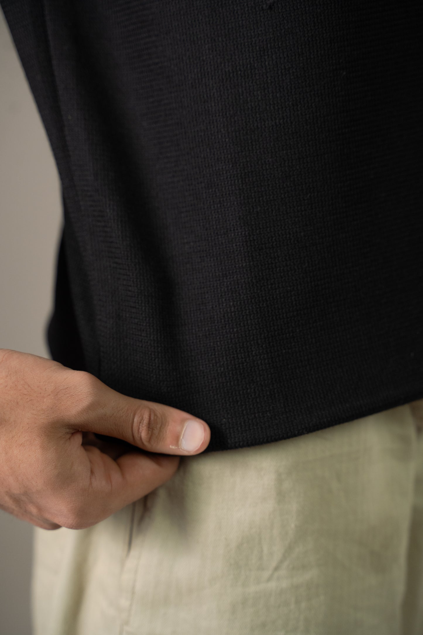 The Artisan V-Knit | Obsidian Black
