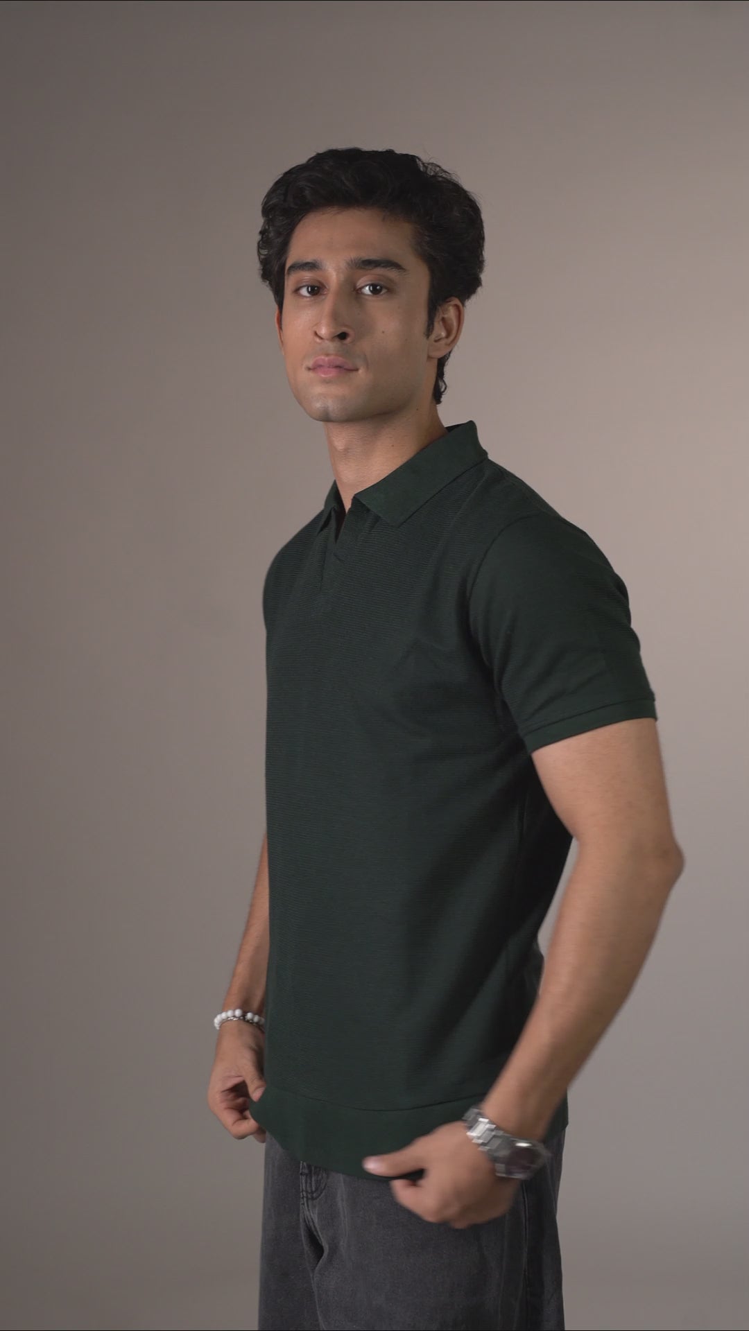 The Artisan V-Knit - Teal Green